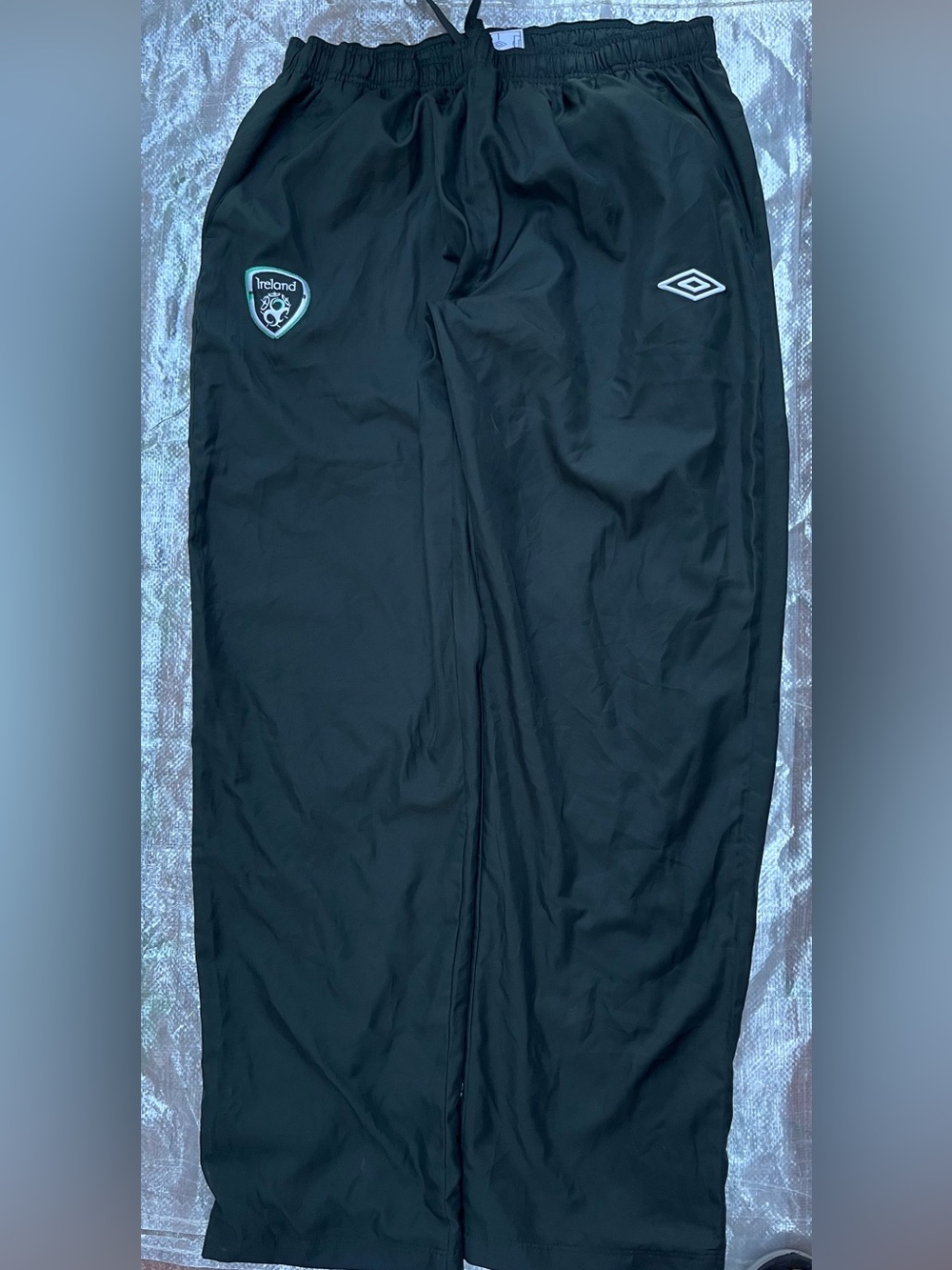 Umbro Ireland national football team pants sz 2XL green